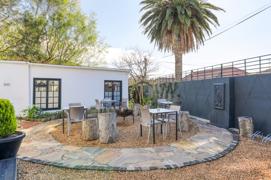 5 Bedroom Property for Sale in Claremont Upper Western Cape